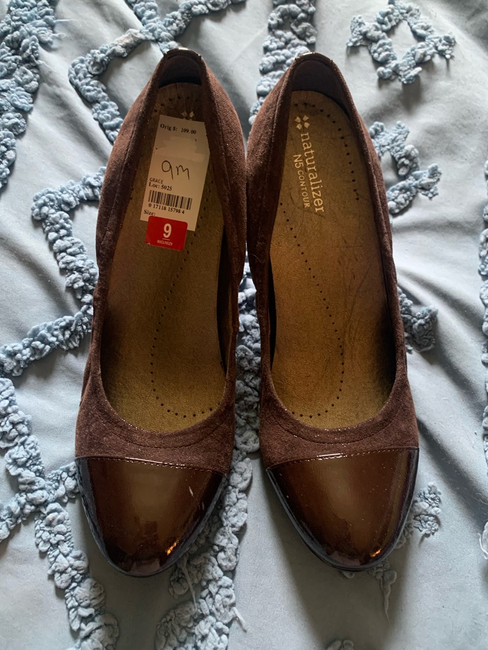 Naturalizer Grace Brown Suede and Patent Cap-Toe Pump with N5 Contour Cushioning